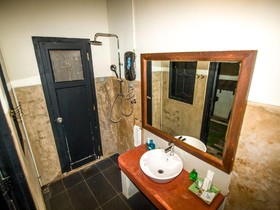 Noordin Street House