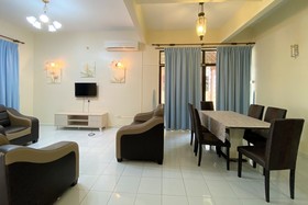 Oyo 90199 Homely&cozy House