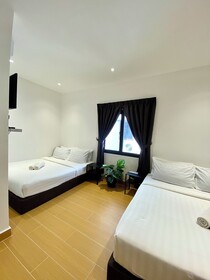 The 6N By Sky Hive