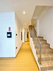 The 6N By Sky Hive