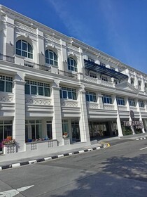 The George Penang by The Crest Collection