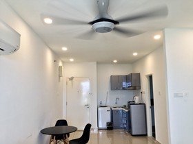Vouk Suites at Mansion One