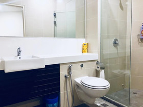 One One Eight Island Plaza by Lusso Suite