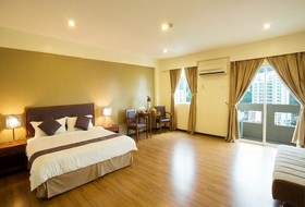 Alora Hotel