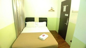 Apple 1 Hotel Budget