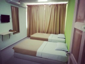 D'Pearl Hotel