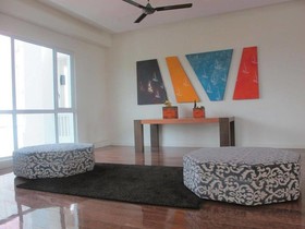 Luxury Suites @ Straits Quay