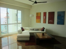 Luxury Suites @ Straits Quay