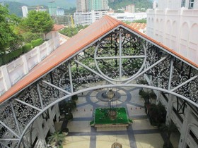 Luxury Suites @ Straits Quay