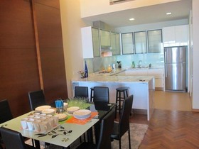 Luxury Suites @ Straits Quay