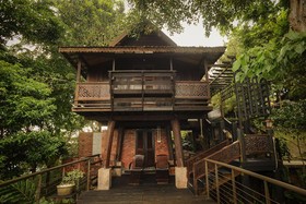 Malihom Private Estate