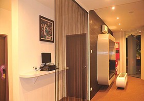Marvelton Hotel