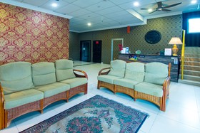 OYO 528 Sea Princess Hotel