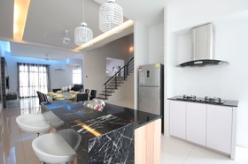 Shamrock Beach Villas Seaview 15