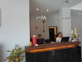 Super 8 bayan baru