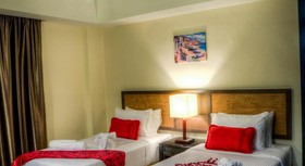 Leisure Cove Hotel & Apartment