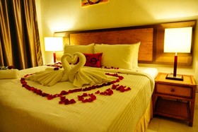 Leisure Cove Hotel & Apartment