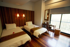 Belum Rainforest Resort