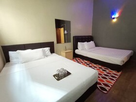 Pine Boutique Batu Gajah