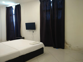 Hamriz Hotel by OYO Rooms
