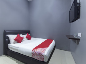 Hotel Iskandar By OYO Rooms