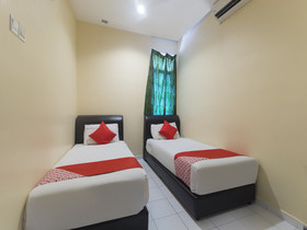 Hotel Iskandar By OYO Rooms