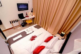 Golden Roof Hotel Seri Iskandar