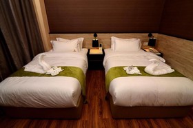 Golden Roof Hotel Seri Iskandar
