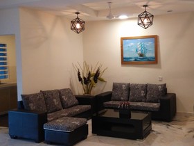 Bercham Vacation House