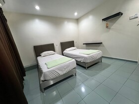 Hotel Golden Mouse By OYO