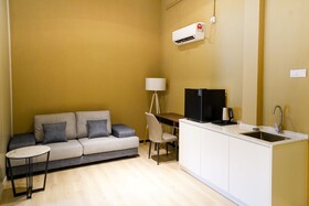 Robin Hotel