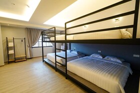 Robin Hotel