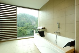 Symphony Suites Hotel