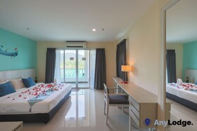 AnyLodge Marina Island Pangkor