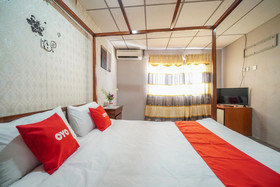 DJ Hotel Lumut by OYO Rooms