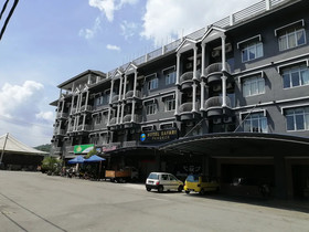 Safari Hotel by OYO Rooms
