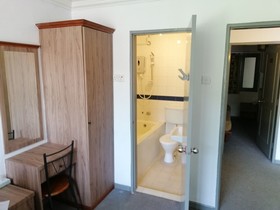 Safari Hotel by OYO Rooms
