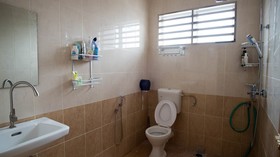 Holidayhome 188 Taman Sejati Suria