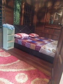 YC Chalet Roomstay Lekir