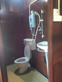 YC Chalet Roomstay Lekir