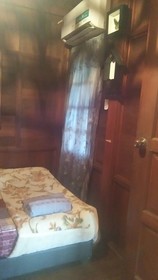 YC Chalet Roomstay Lekir