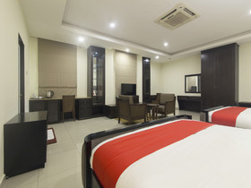 Capital O 90653 Maxwell Inn Boutique Hotel