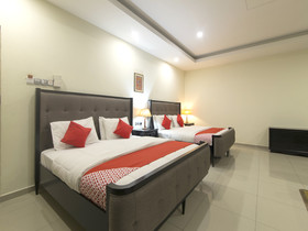 Capital O 90653 Maxwell Inn Boutique Hotel