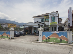 Capital O 90653 Maxwell Inn Boutique Hotel