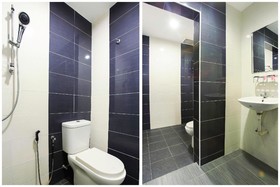 De Hotel by OYO Rooms