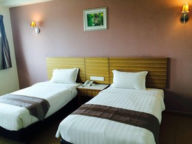 Grand Court Hotel