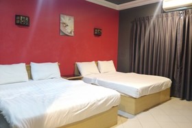 V Hotel by OYO