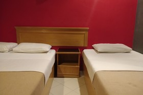 V Hotel by OYO