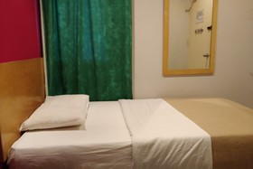 V Hotel by OYO