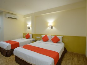 Grand Eastern Hotel By OYO Rooms